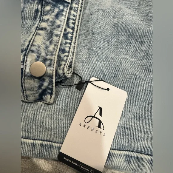 New with tags - ANEWSTA Floral Embroidered Light Blue Jeans - Picture 8 of 8